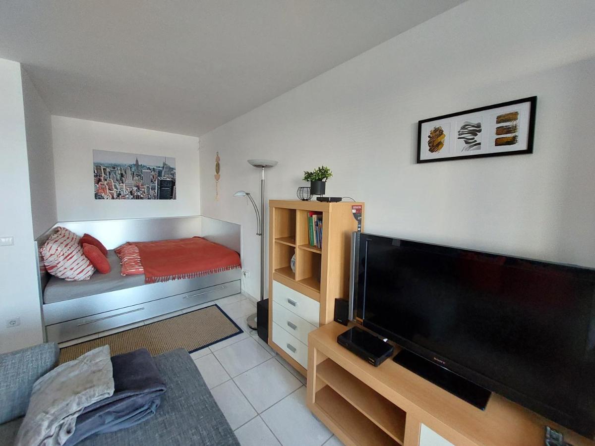 Tower Apartment With Private Terrace Next To Uno ウィーン エクステリア 写真
